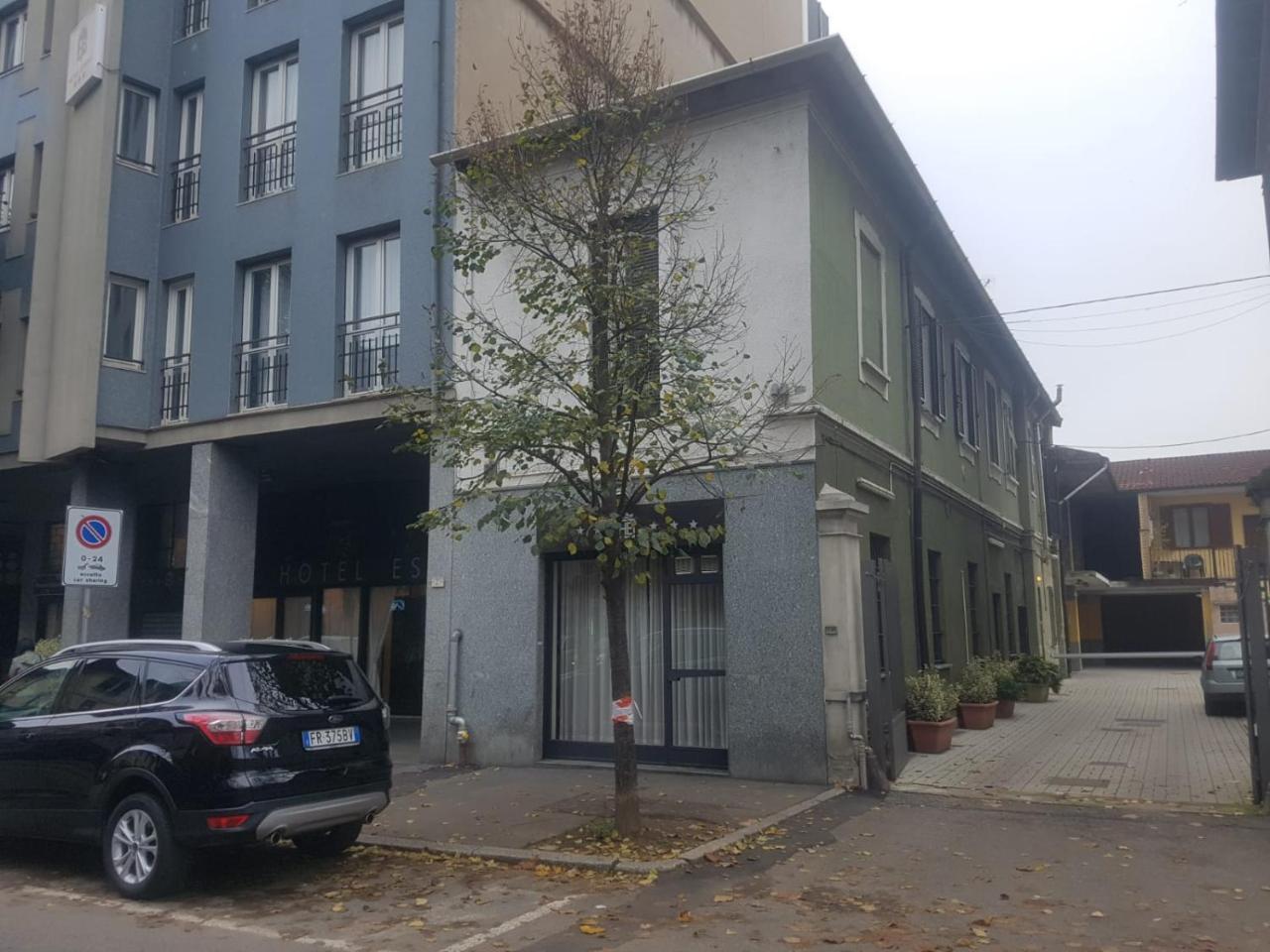 Bed Rho Stazione Bed & Breakfast Exterior photo