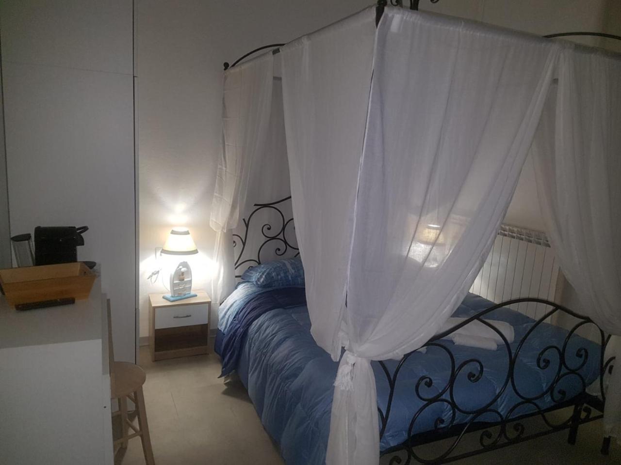 Bed Rho Stazione Bed & Breakfast Exterior photo